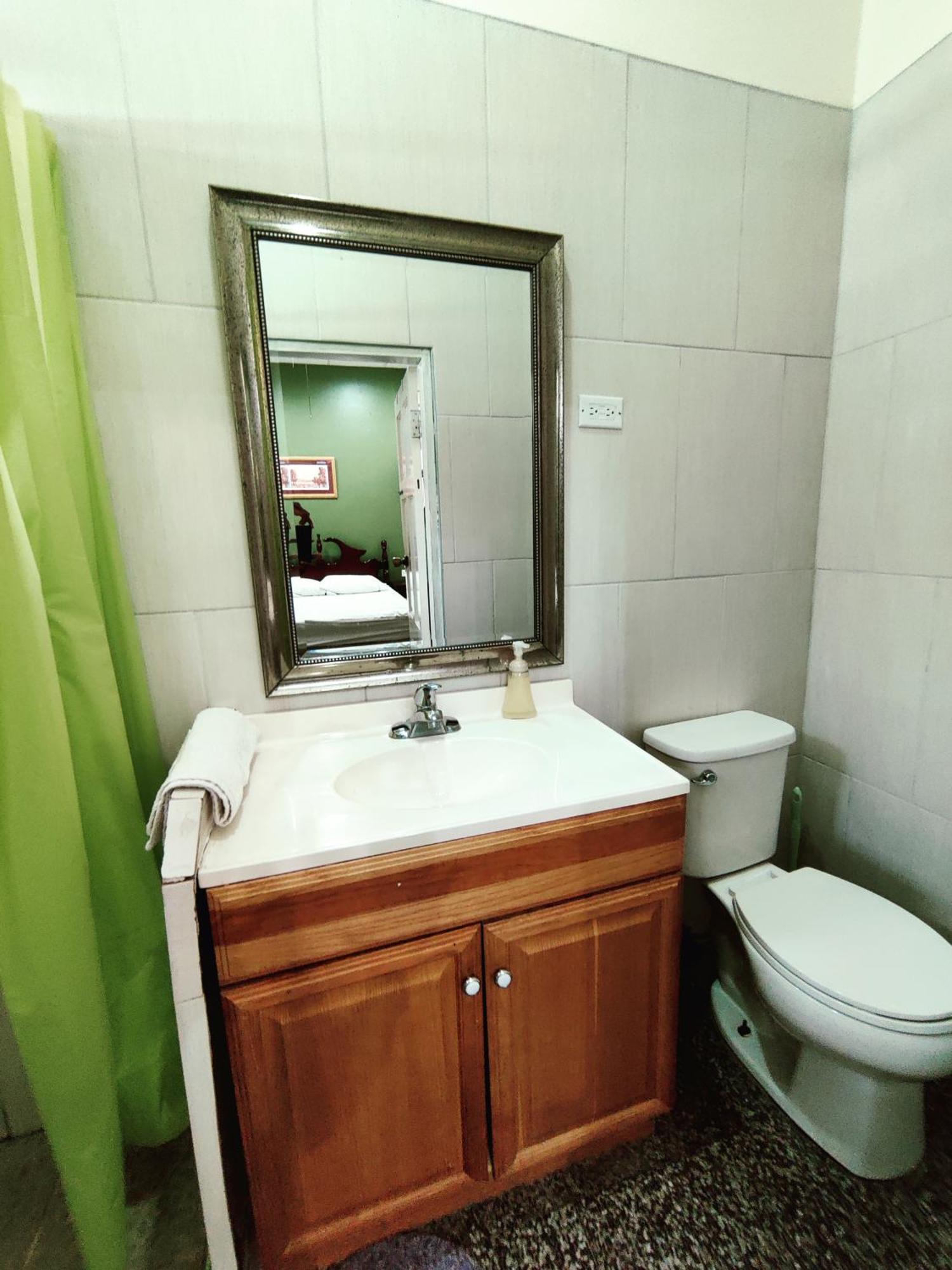 Bed and Breakfast Woodbrook On The Avenue Port of Spain Zewnętrze zdjęcie