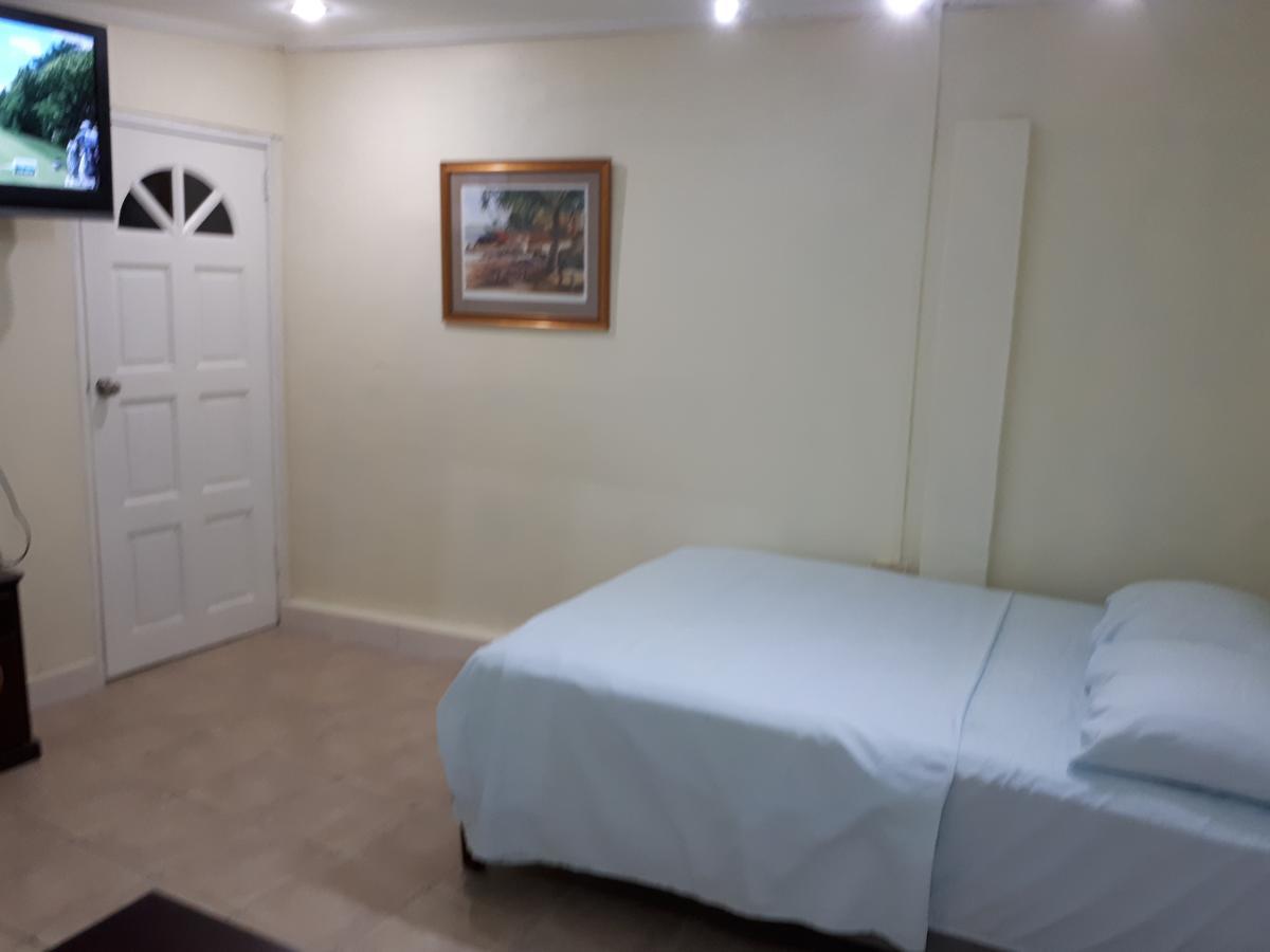 Bed and Breakfast Woodbrook On The Avenue Port of Spain Zewnętrze zdjęcie