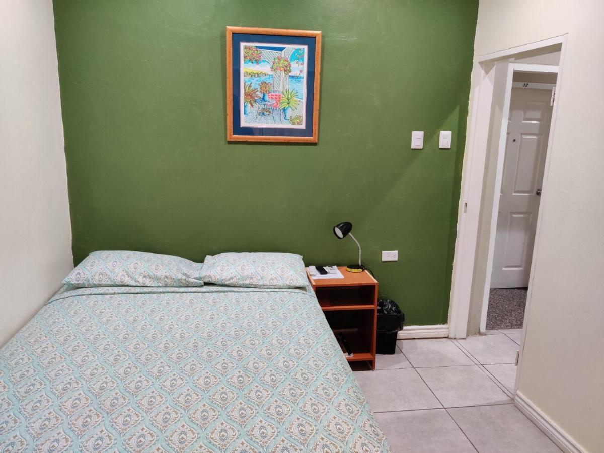 Bed and Breakfast Woodbrook On The Avenue Port of Spain Zewnętrze zdjęcie